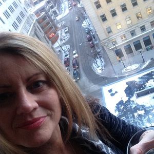 Meet your Posher, Lori